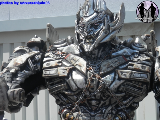 Megatron wreaks havoc at Universal 