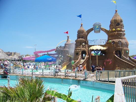 schlitterbahn-beach-waterpark