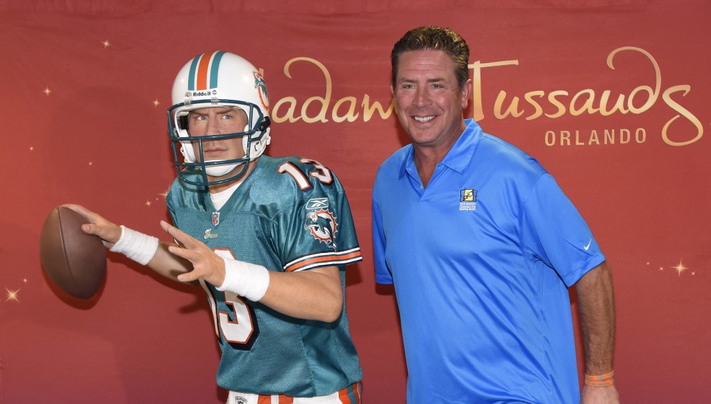 Dan Marino meets his wax figure