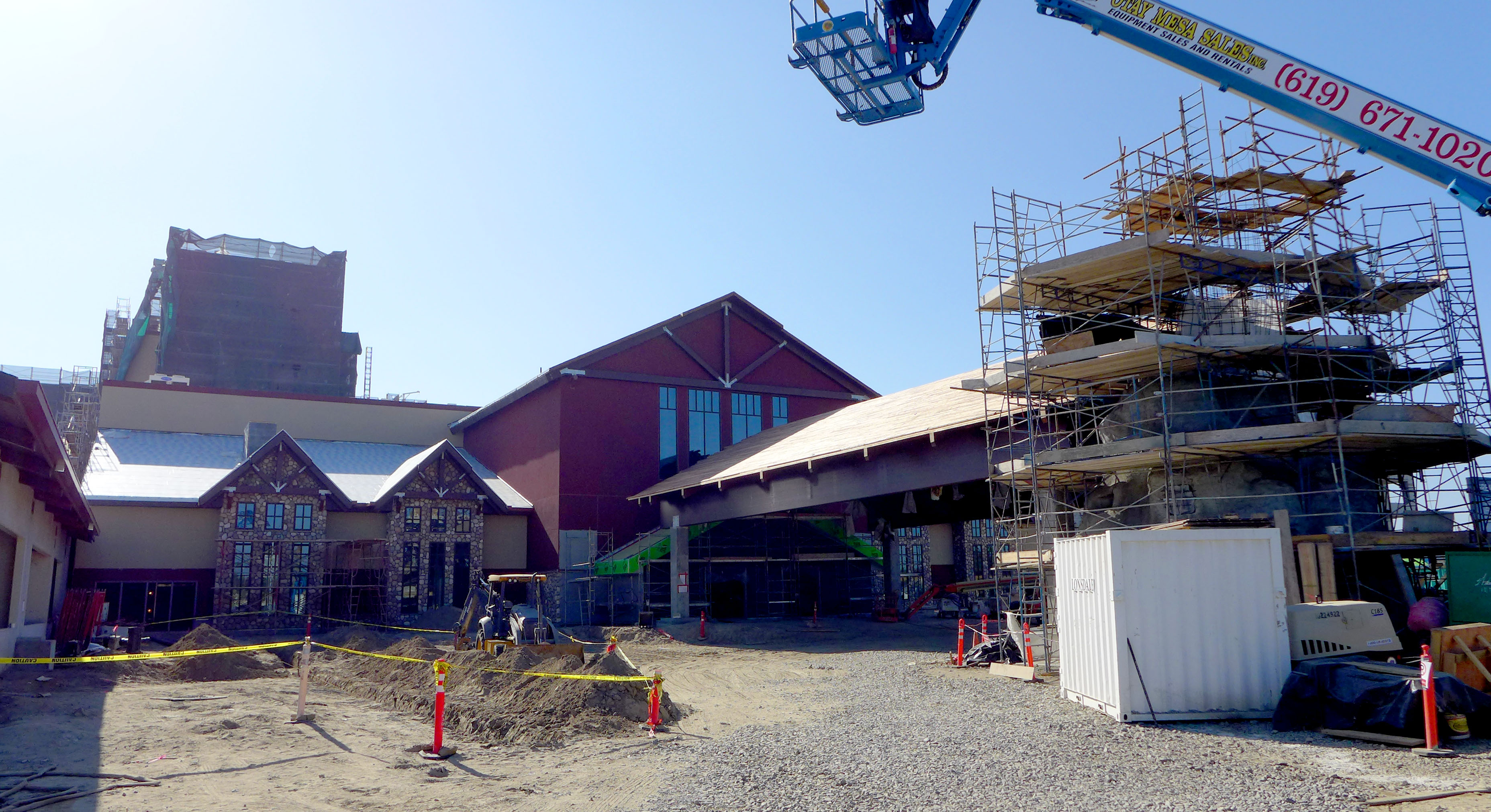 Behind The Thrills | Great Wolf Lodge Southern California Construction