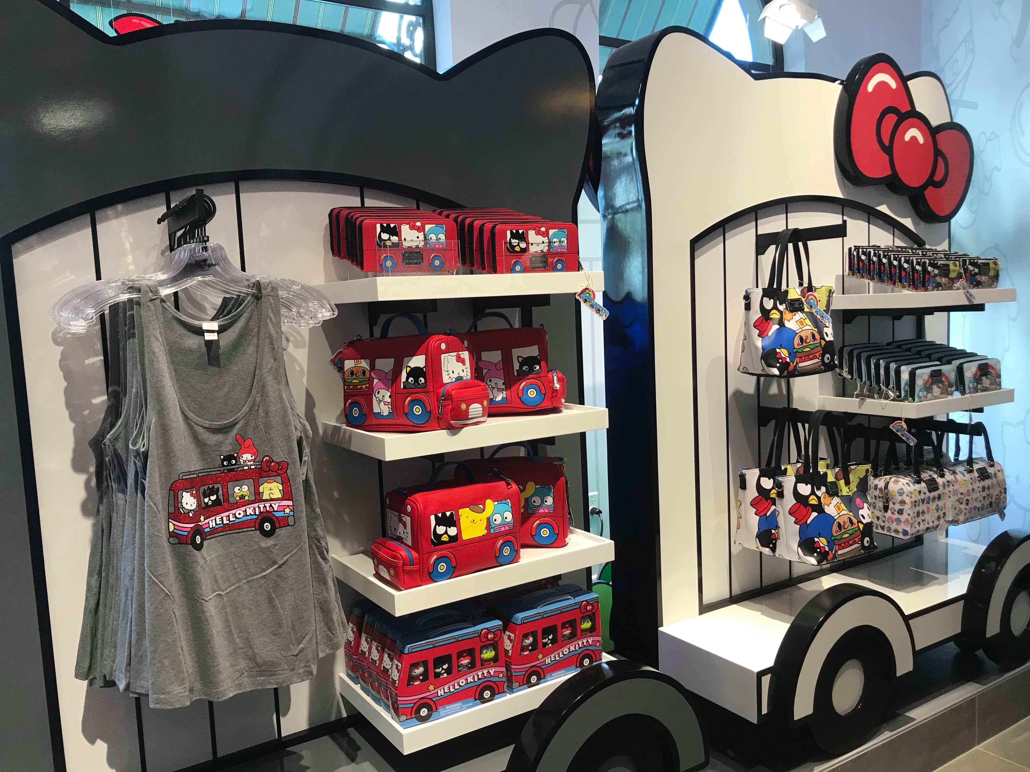 Universal Orlando opens Hello Kitty shop