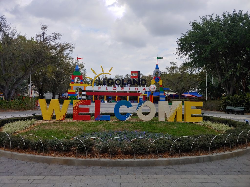 Entrance path to Legoland Florida