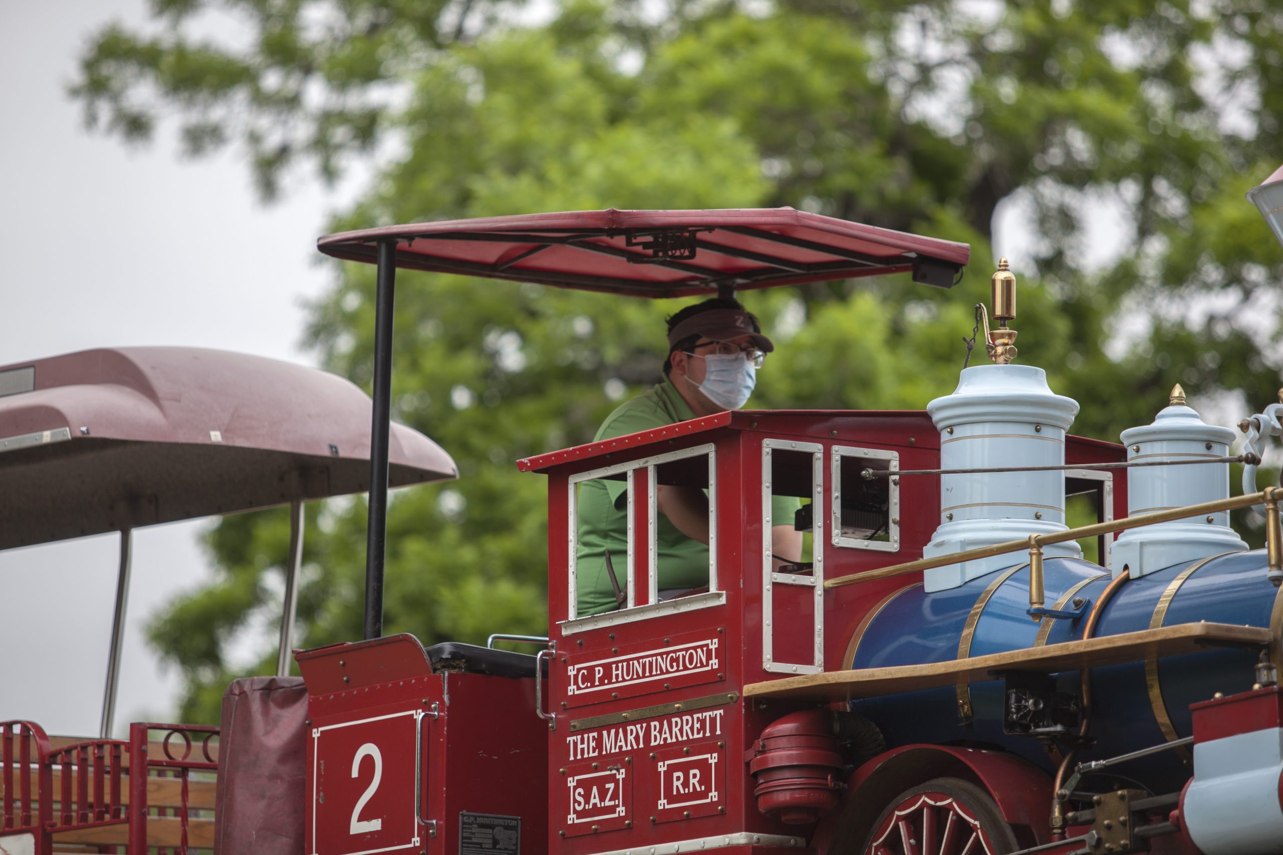 behind-the-thrills-san-antonio-zoo-celebrates-the-great-little